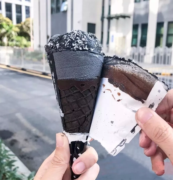 椰(yē)子灰冰淇淋-2